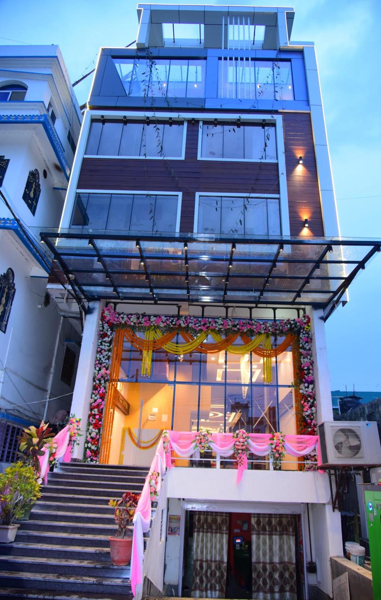 Hotel Pavitra Purnia Экстерьер фото