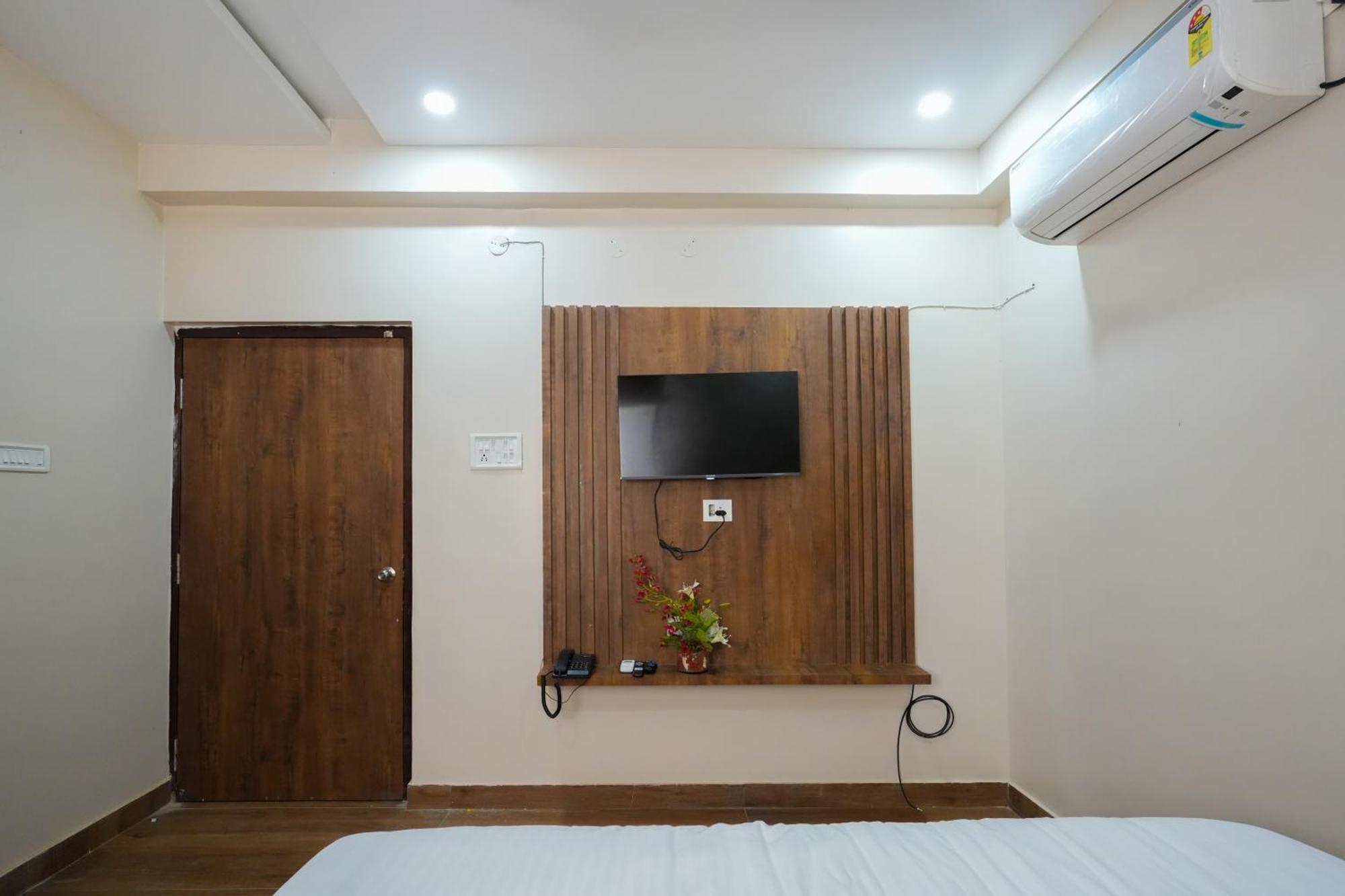 Hotel Pavitra Purnia Экстерьер фото