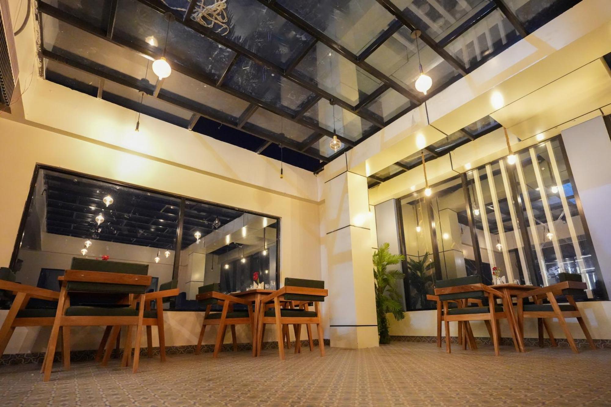 Hotel Pavitra Purnia Экстерьер фото